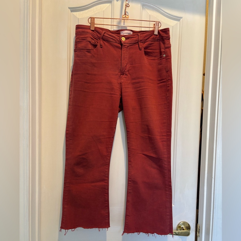 Frame Denim Women's Cropped Jeans in Rust Red